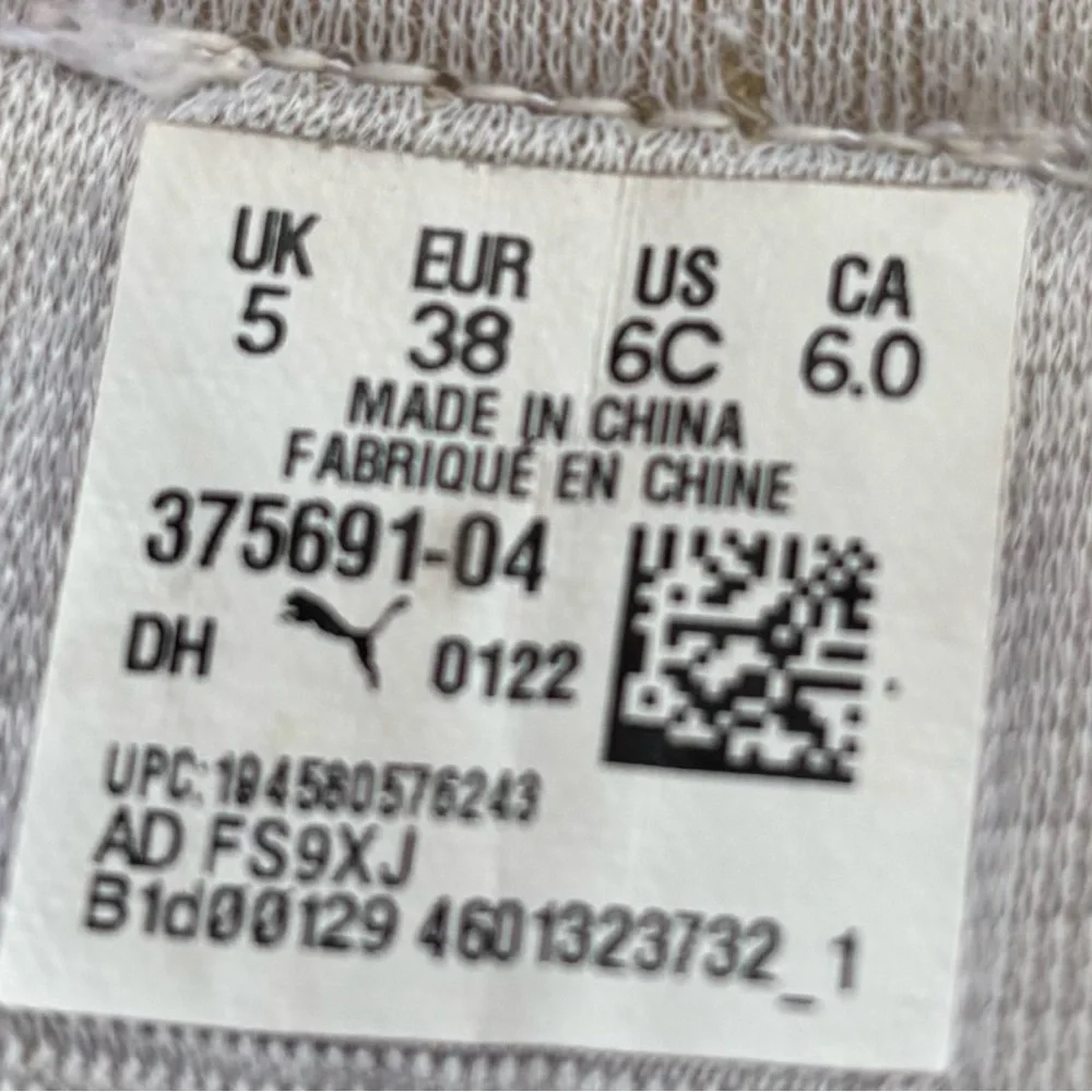 PUMA  R78 Futr Sneaker 6Y - Picture 2 of 13